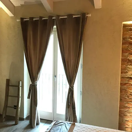 Laura * Castellinaldo